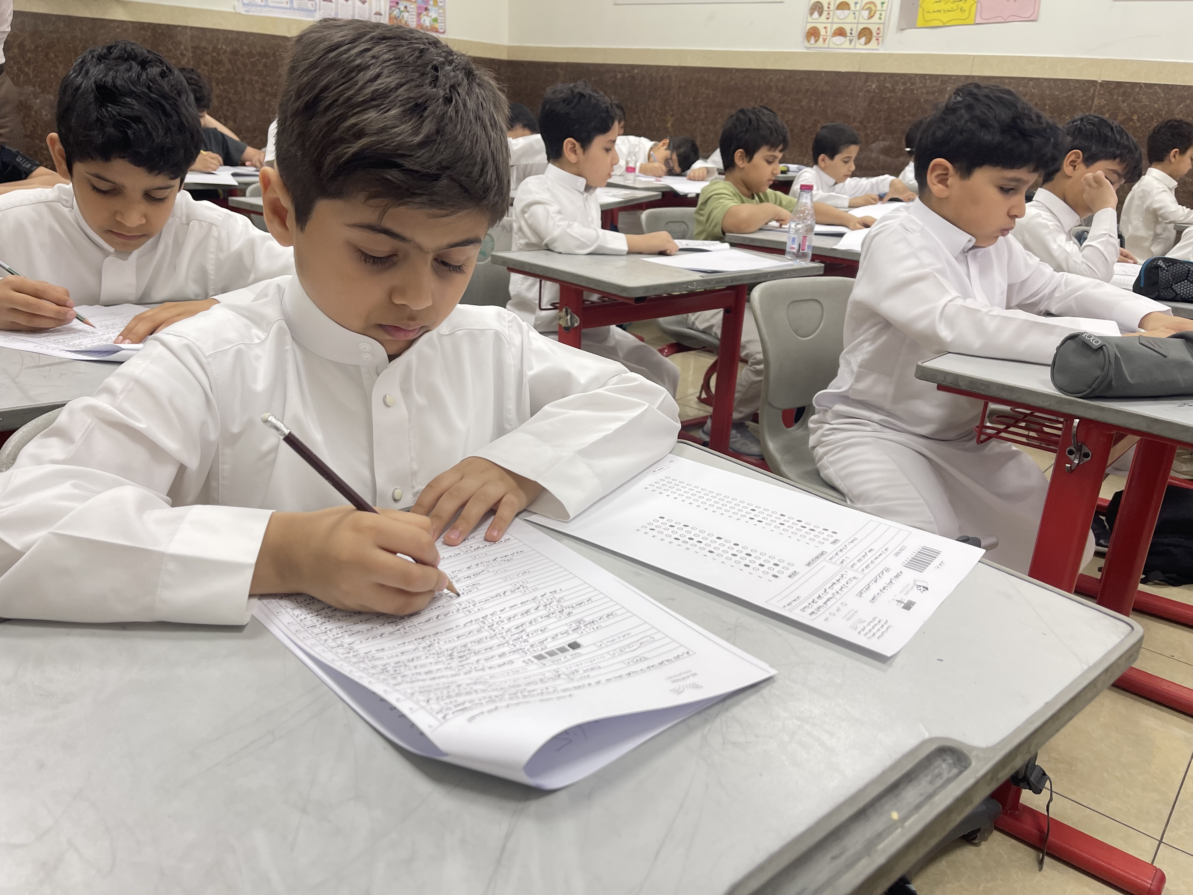 اختبارا محاكيا لاختبار نافس ( الفهم القرائي والرياضيات)